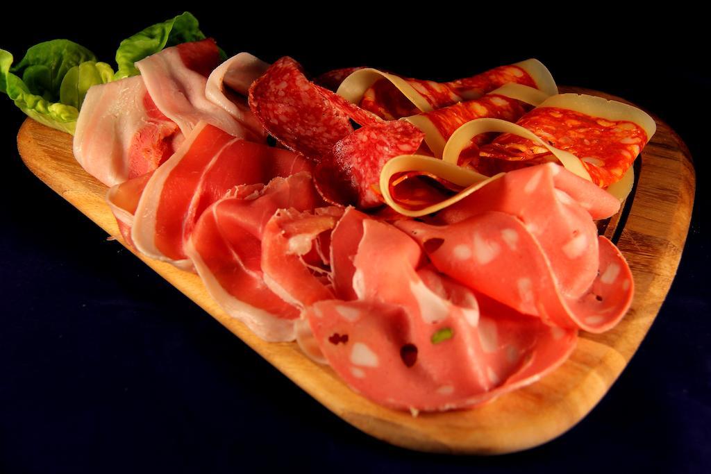La Favorita Apricale B&B & Ristorante Dış mekan fotoğraf